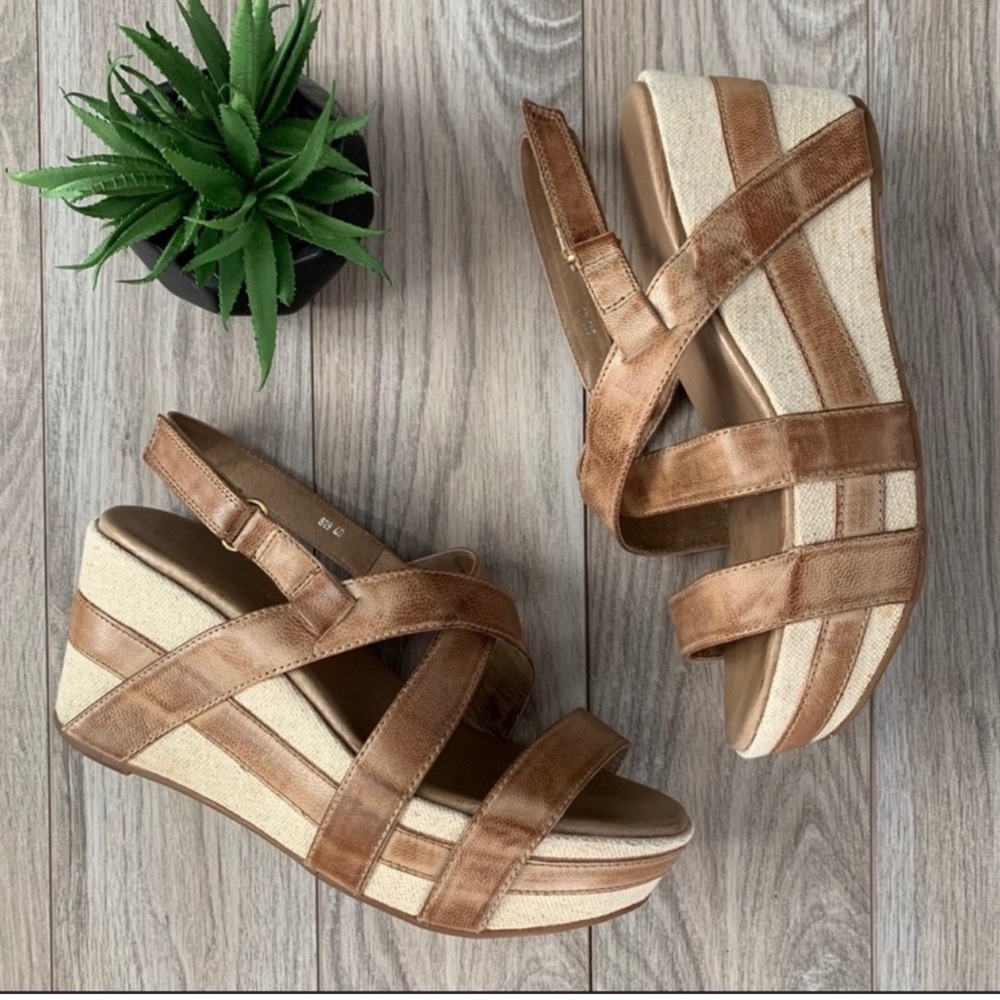 Antelope Crossed Classic Brown /Tan Wedge